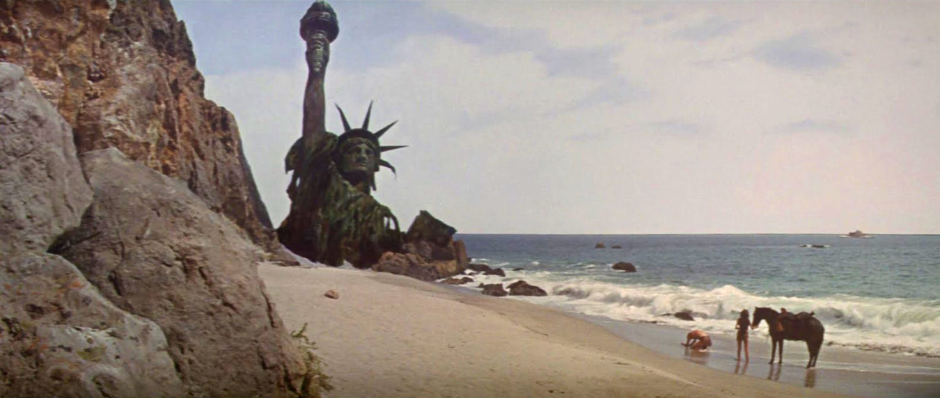 planet-of-the-apes-statue-of-liberty_screen_shot-1-1350x572.jpg